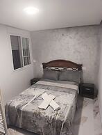 Airbhouse Prívate Rooms & Triana