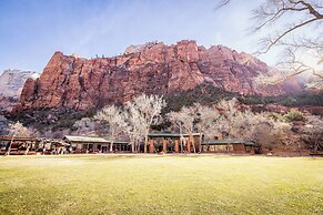 Zion Lodge - Inside the Park