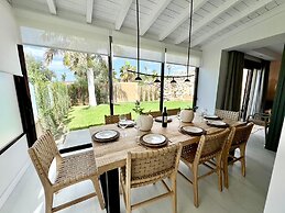 Chalet Amarilla Golf With Pool & Jacuzzi