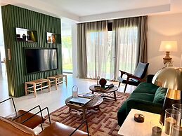 Chalet Amarilla Golf With Pool & Jacuzzi