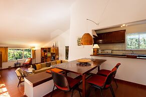 Casa Lantana by Acasadascasas