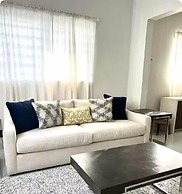 Luxurious Beachside 3-Br Apt