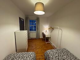 Stirling Haven: Charming 3B Apt In City Centre