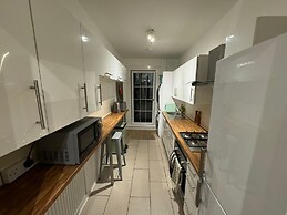Stirling Haven: Charming 3B Apt In City Centre