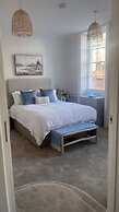 Spacious 2B Flat In Clement House