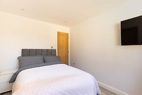 Spacious 4Bd Smart Home In Idyllic Rural Setting
