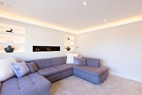Spacious 4Bd Smart Home In Idyllic Rural Setting
