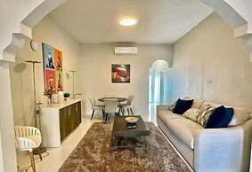 Stunning 3-Bedroom Beachside Apartment