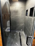 Beamsville Rustic Modern Suites