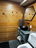 Beamsville Rustic Modern Suites