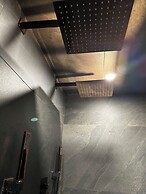 Beamsville Rustic Modern Suites