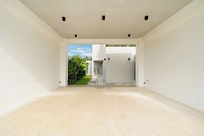 Riverhouse Phuket by Escape Villas