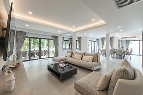Golfside 5BRVilla with Private Pool V192