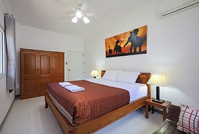 1BR Apt Poolside Near Yanui Beach V201