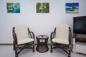 1BR Apt Poolside Near Yanui Beach V201