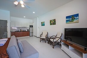 1BR Apt Poolside Near Yanui Beach V201