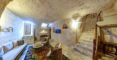 AGES IN CAPPADOCIA PREMIUM SUIT