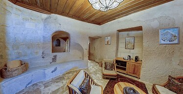 AGES IN CAPPADOCIA PREMIUM SUIT
