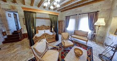 AGES IN CAPPADOCIA PREMIUM SUIT