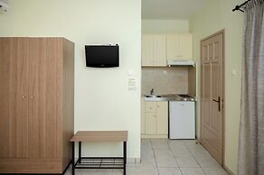 Konstantinos Hotel & Apartments 2
