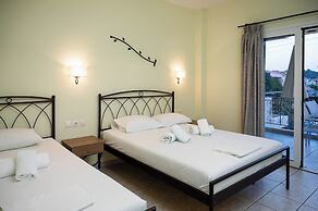 Konstantinos Hotel & Apartments 2