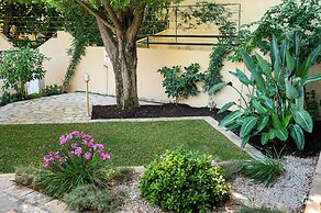 Konstantinos Hotel & Apartments 2