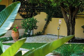 Konstantinos Hotel & Apartments 2
