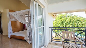 BLUE WATER VILLAS
