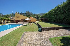 Liiiving in Caminha Countryside Pool House