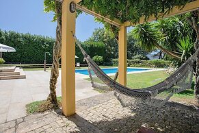 Liiiving in Caminha Countryside Pool House