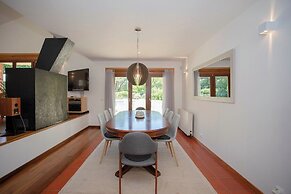 Liiiving in Caminha Countryside Pool House