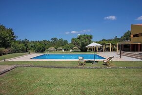 Liiiving in Caminha Countryside Pool House