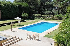 Liiiving in Caminha Countryside Pool House