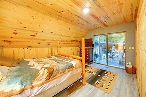 Explore Mt St Helens: A-frame Chalet w/ Deck!