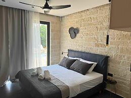 Panstel - Villa Aurora With Private Pool Jacuzzi