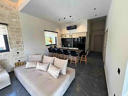 Panstel - Villa Aurora With Private Pool Jacuzzi