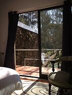 Liiiving in Caminha Oak Tree Chill House