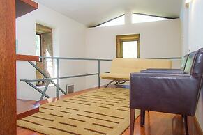 Liiiving in Caminha Oak Tree Chill House
