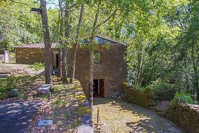Liiiving in Caminha Oak Tree Chill House
