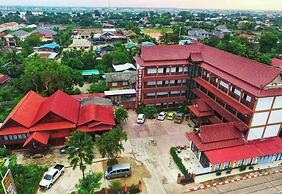 Dongsay Hotel Thakhek