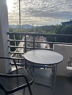 BN 5BR House With Mountain View