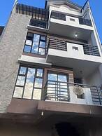 BN 5BR House With Mountain View