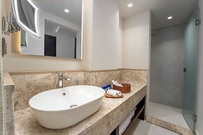 Mavilu Luxury Hotel