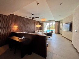 Mavilu Luxury Hotel