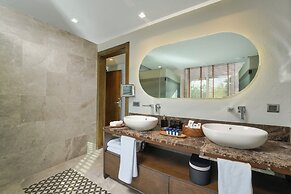 Mavilu Luxury Hotel