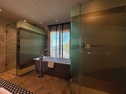Mavilu Luxury Hotel