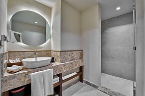 Mavilu Luxury Hotel