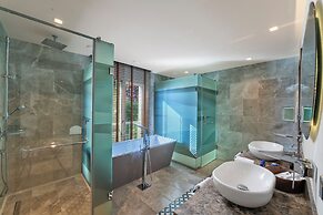 Mavilu Luxury Hotel