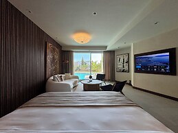 Mavilu Luxury Hotel