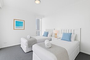 Ocean View Rental Surfers Paradise